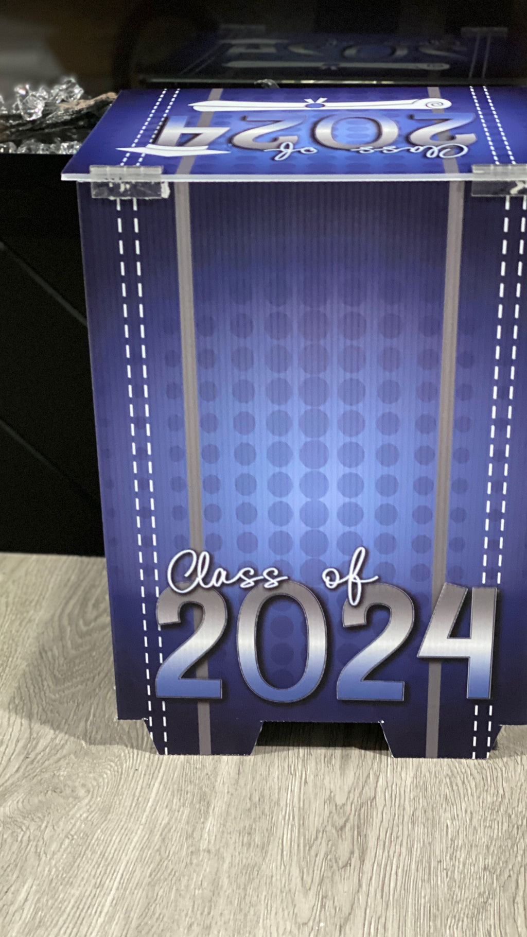 Vending/Claw Machine- Unfilled (Custom)